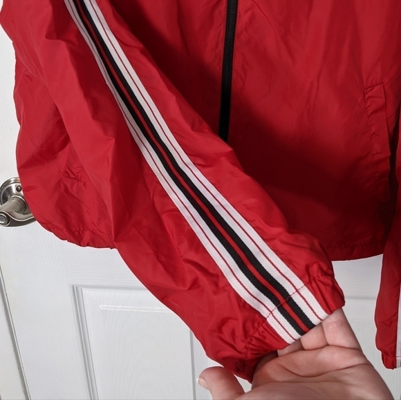 Garage Cropped Red Retro Long Sleeve Zip-Up Hooded Windbreaker‎ Size Large - Picture 5 of 8